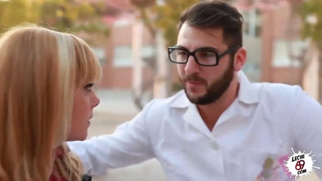 Превью Блондинка кайфует от мощного члена своего нового знакомого № 14089