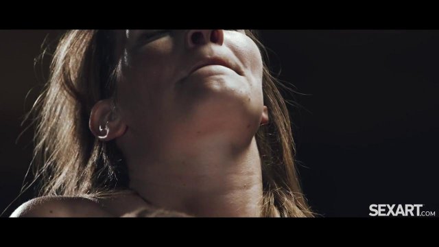 Превью Девушка устроила романтику с мужчиной и чудесно с ним потрахалась № 36183