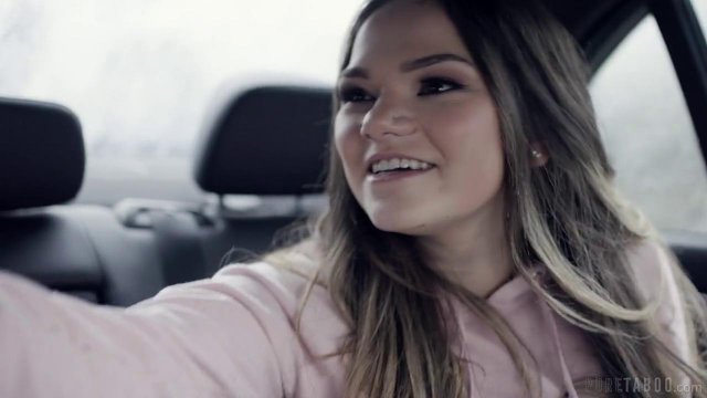 Превью Профессор потащил в постель студентку и властно ее отжарил № 36226