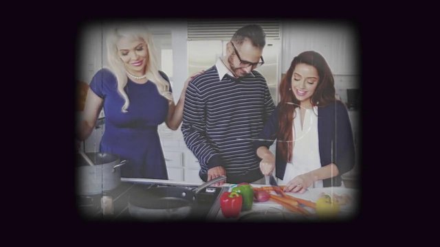 Превью Чернокожая парочка привела в постель дамочку для секса втроем № 36288