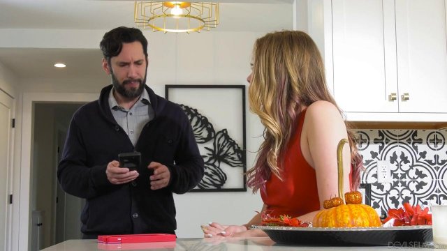 Превью Молодая жена утешила мужа анальным сексом № 37816